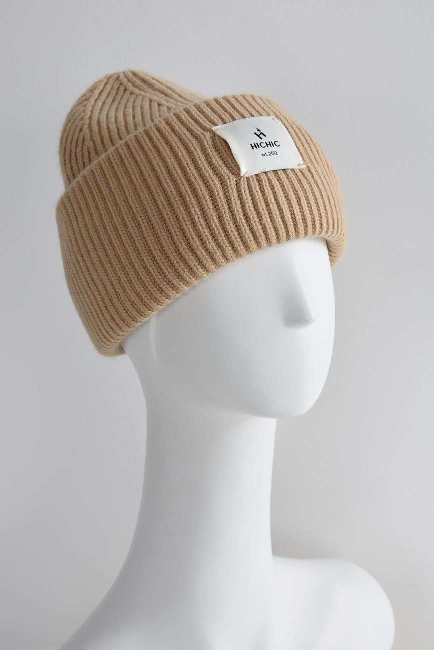 BÉŽOVÁ BEANIE ČEPICE HICHIC LuxeKnit