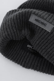 ANTRACITOVÁ BEANIE ČEPICE HICHIC LuxeKnit