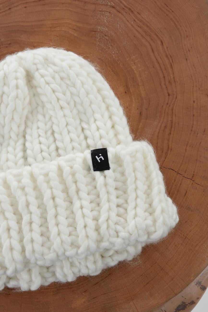 DÁMSKÁ VLNĚNÁ ČEPICE BEANIE HICHIC krémová