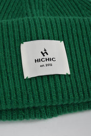 SMARAGDOVĚ ZELENÁ ČEPICE BEANIE HICHIC LuxeKnit