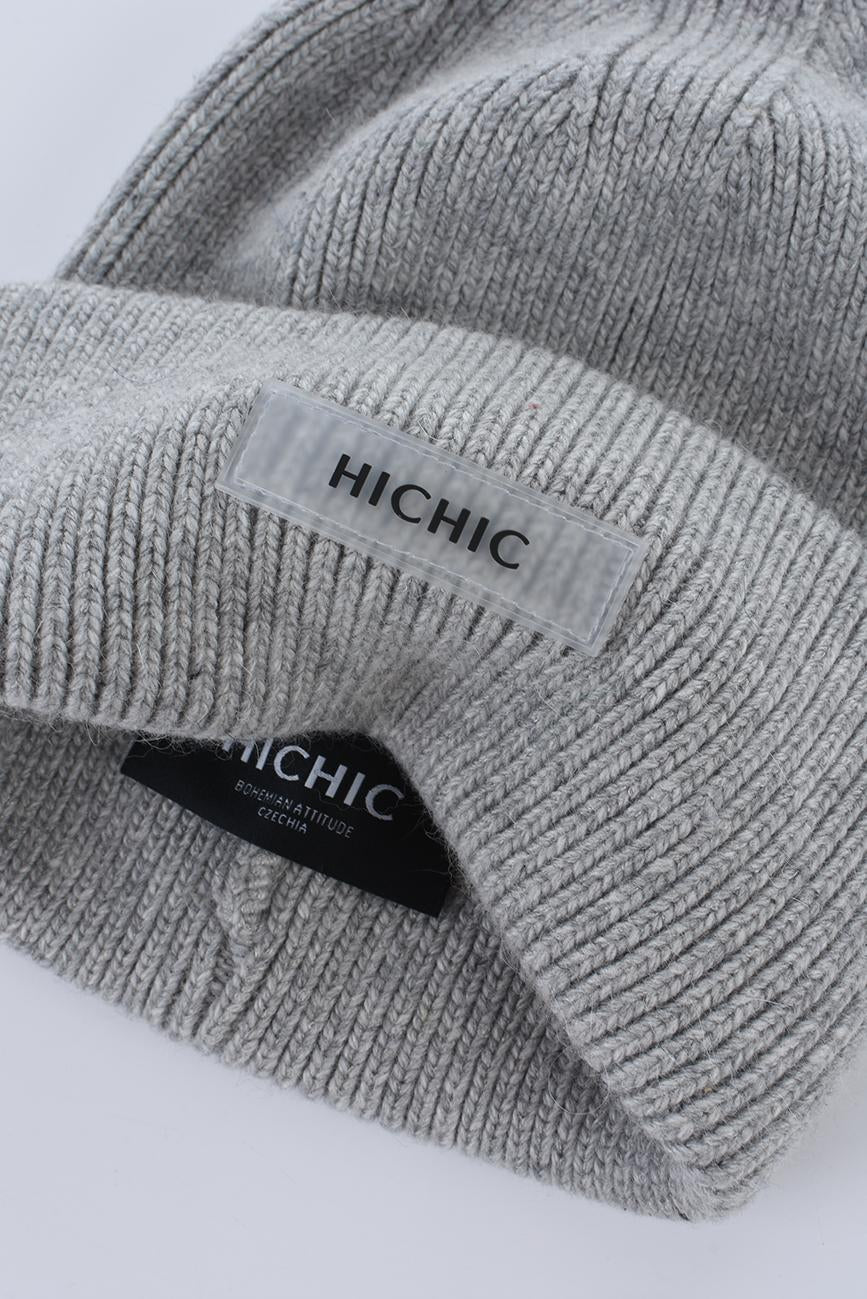 ŠEDÁ ZIMNÍ ČEPICE HICHIC CoreKnit