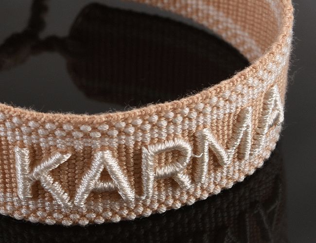 BÉŽOVÝ PLETENÝ NÁRAMEK HICHIC Karma
