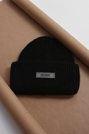 ČERNÁ BEANIE ČEPICE HICHIC LuxeKnit