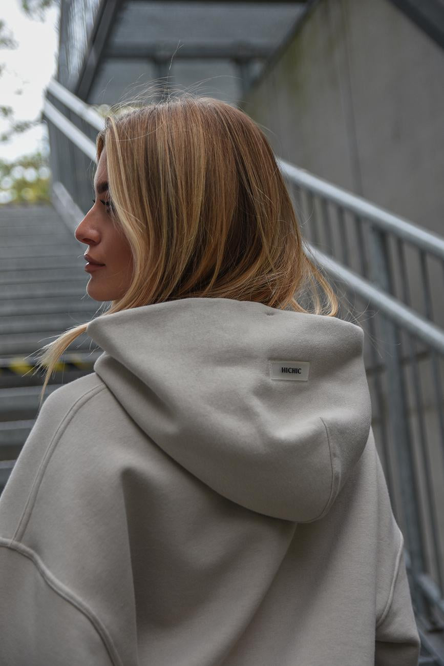 BEIGE OVERSIZED SWEATSHIRT HICHIC Moodie