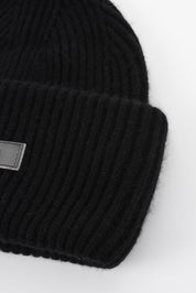 ČERNÁ BEANIE ČEPICE HICHIC LuxeKnit