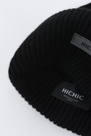 ČERNÁ BEANIE ČEPICE HICHIC LuxeKnit