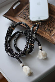 PHONE LANYARD WITH TASSELS HICHIC UniŠpagát BohoBlack