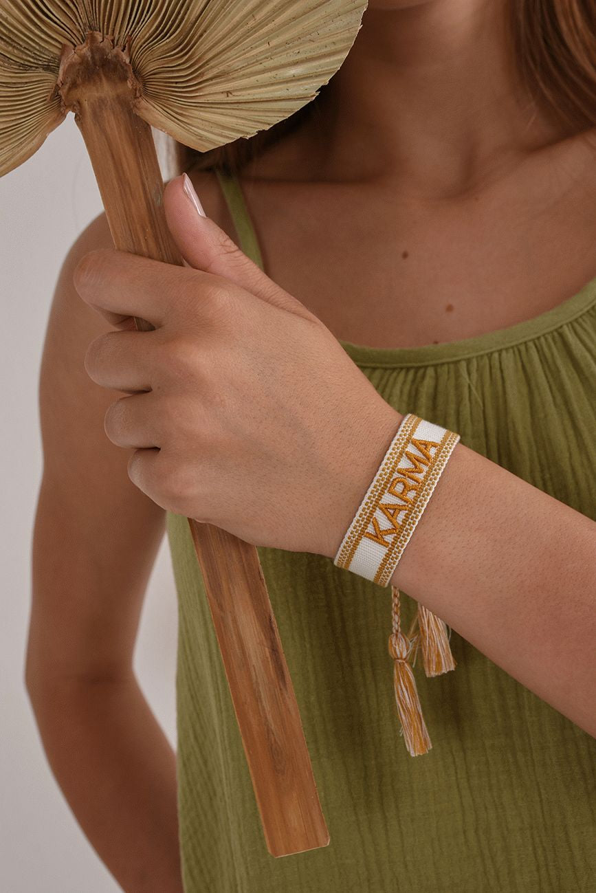 HICHIC Karma WHITE KNITTED BRACELET