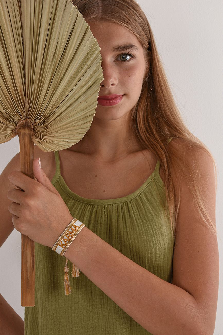 HICHIC Karma WHITE KNITTED BRACELET