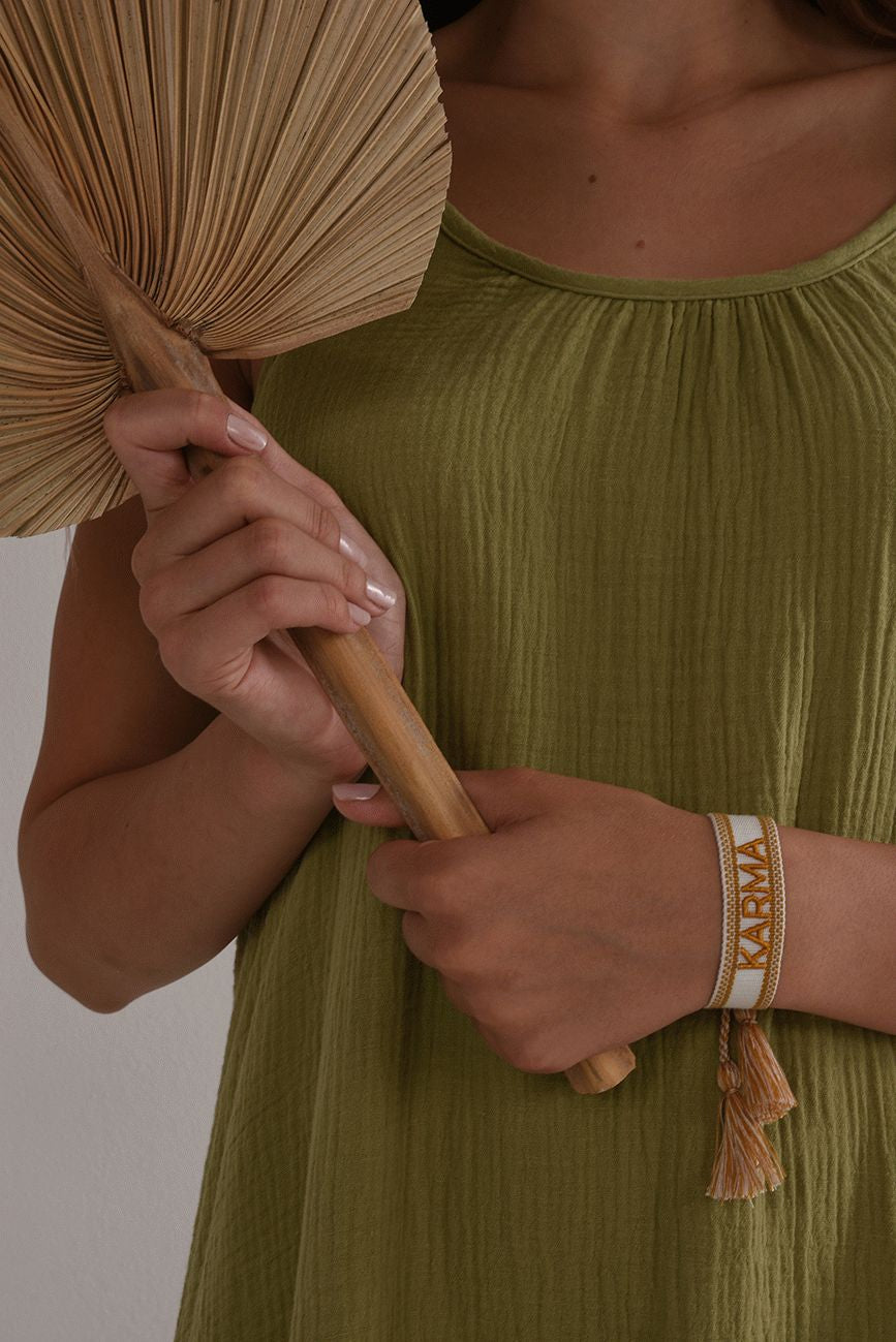 HICHIC Karma WHITE KNITTED BRACELET