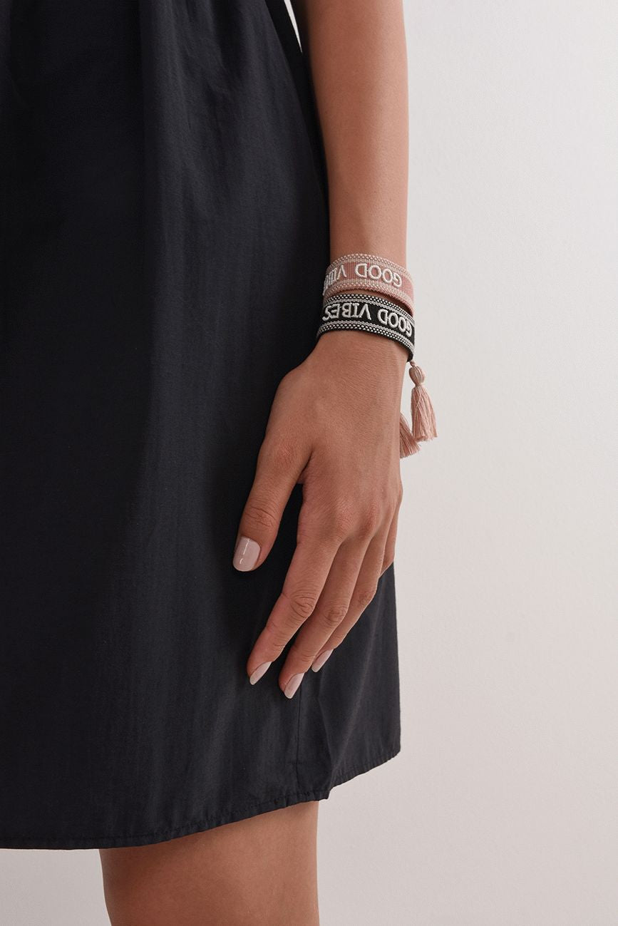 BLACK KNITTED HICHIC BRACELET Good vibes