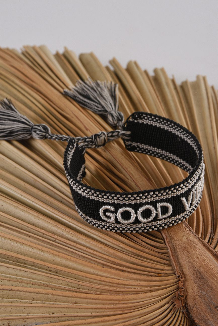 BLACK KNITTED HICHIC BRACELET Good vibes