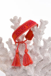 HICHIC RED KNITTED BRACELET Good Vibes Only