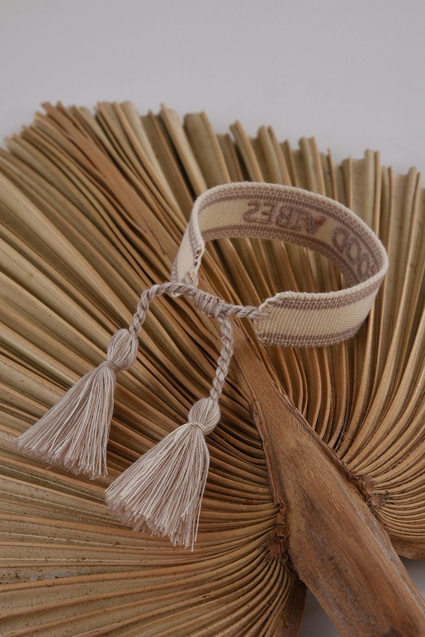 CREAM KNITTED BRACELET HICHIC Good vibes
