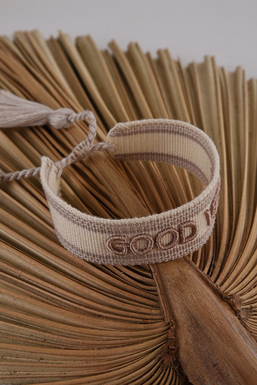 CREAM KNITTED BRACELET HICHIC Good vibes