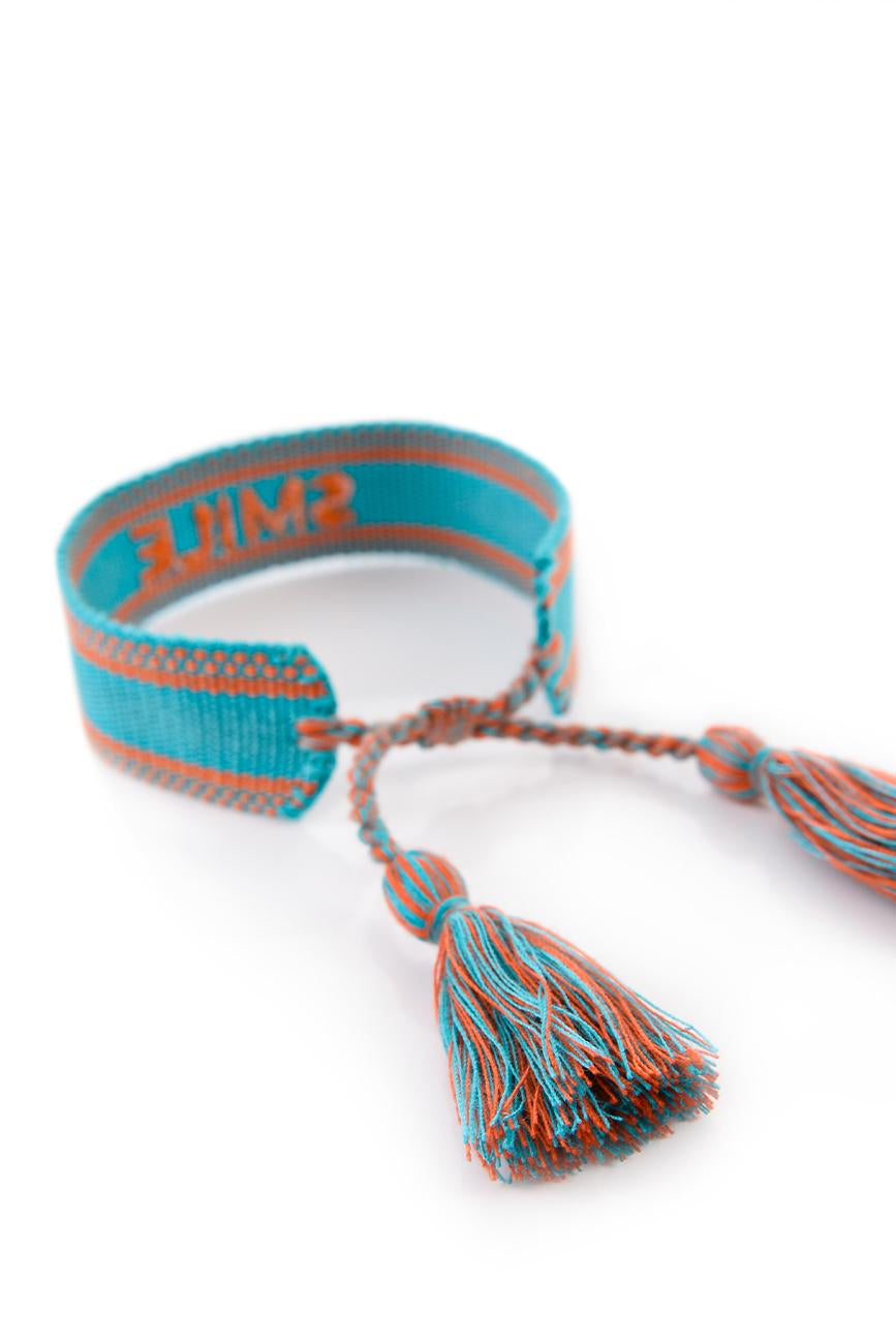 BLUE KNITTED BRACELET HICHIC Smile 