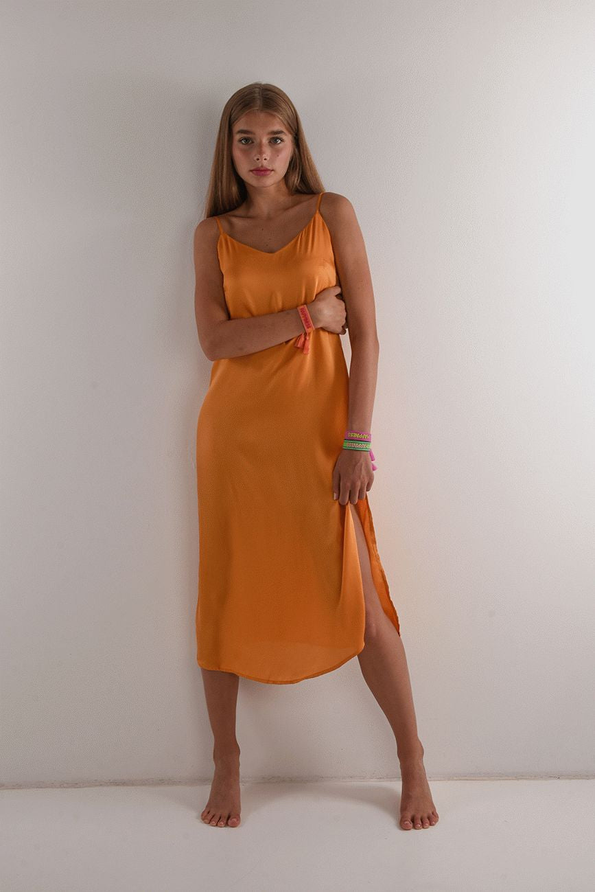 HICHIC Happiness ORANGE KNITTED BRACELET